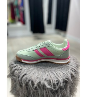 ZAPATILLA VERDE Y FUCSIA ADID