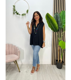 BLUSA KARMELA NEGRA + COLGANTE