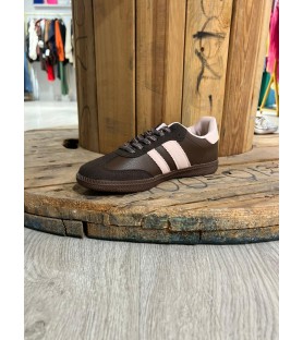 ZAPATILLA ROSA Y CHOCOLATE