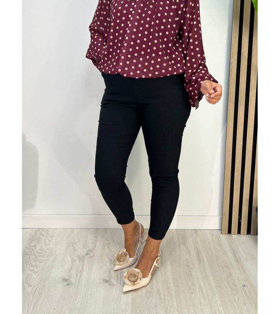 PANTALÓN PUMBA NEGRO