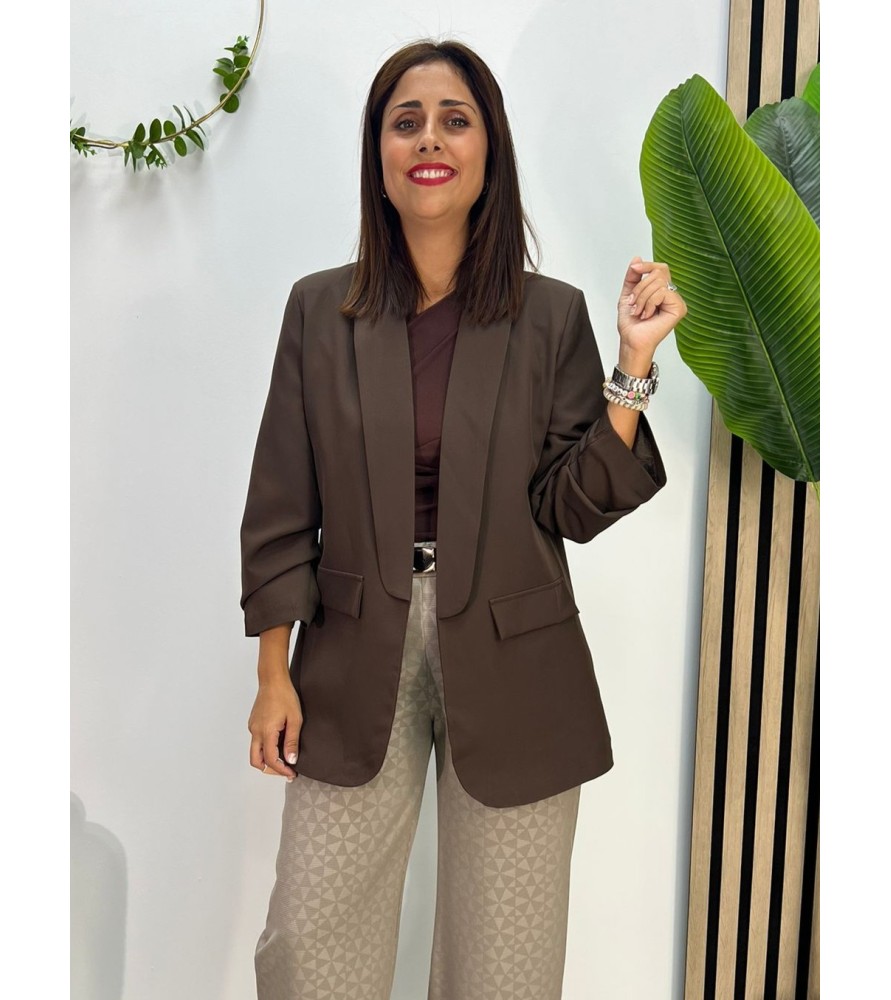 BLAZER CHOCOLATE M/LARGA...
