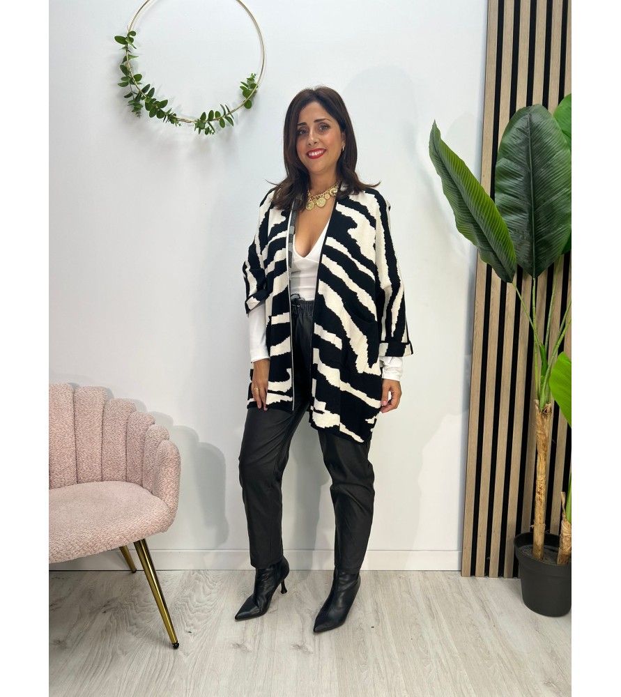 CHAQUETA DAKA CEBRA (...