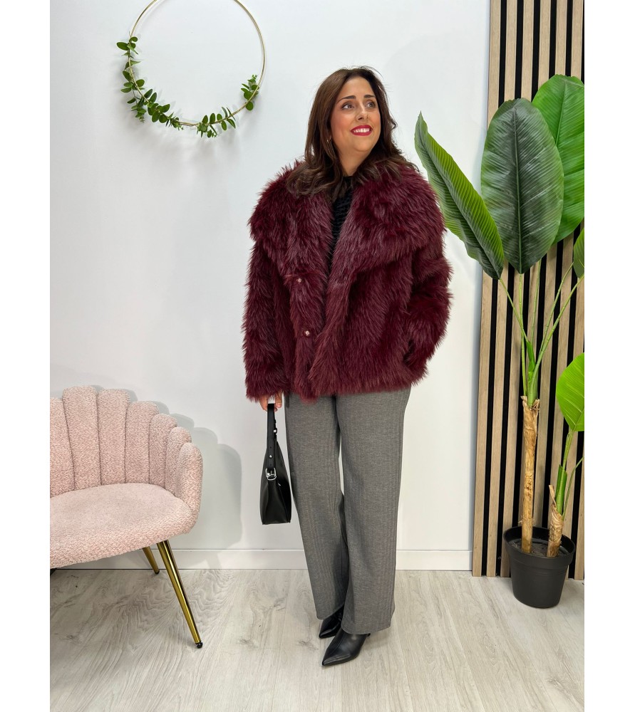 ABRIGO MARGA BURDEOS