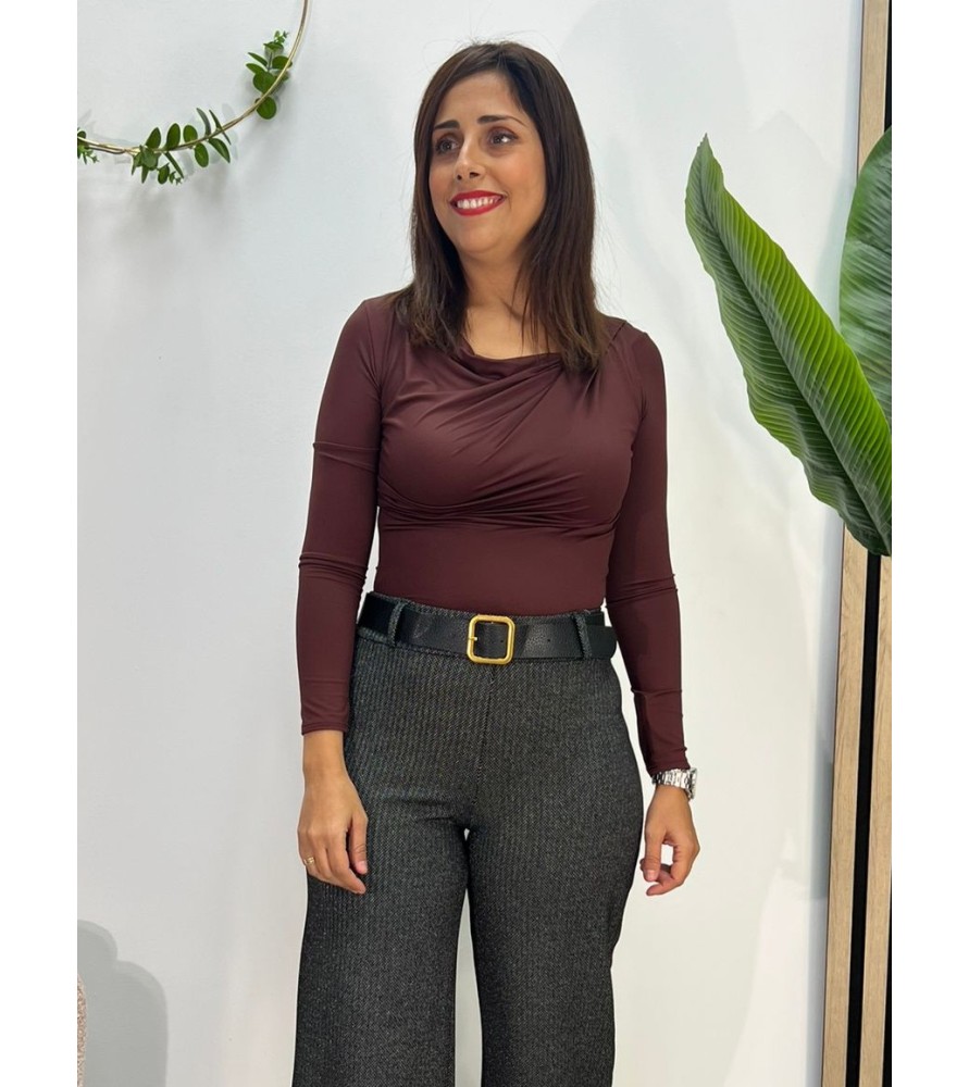 CAMISETA LINA BURDEOS